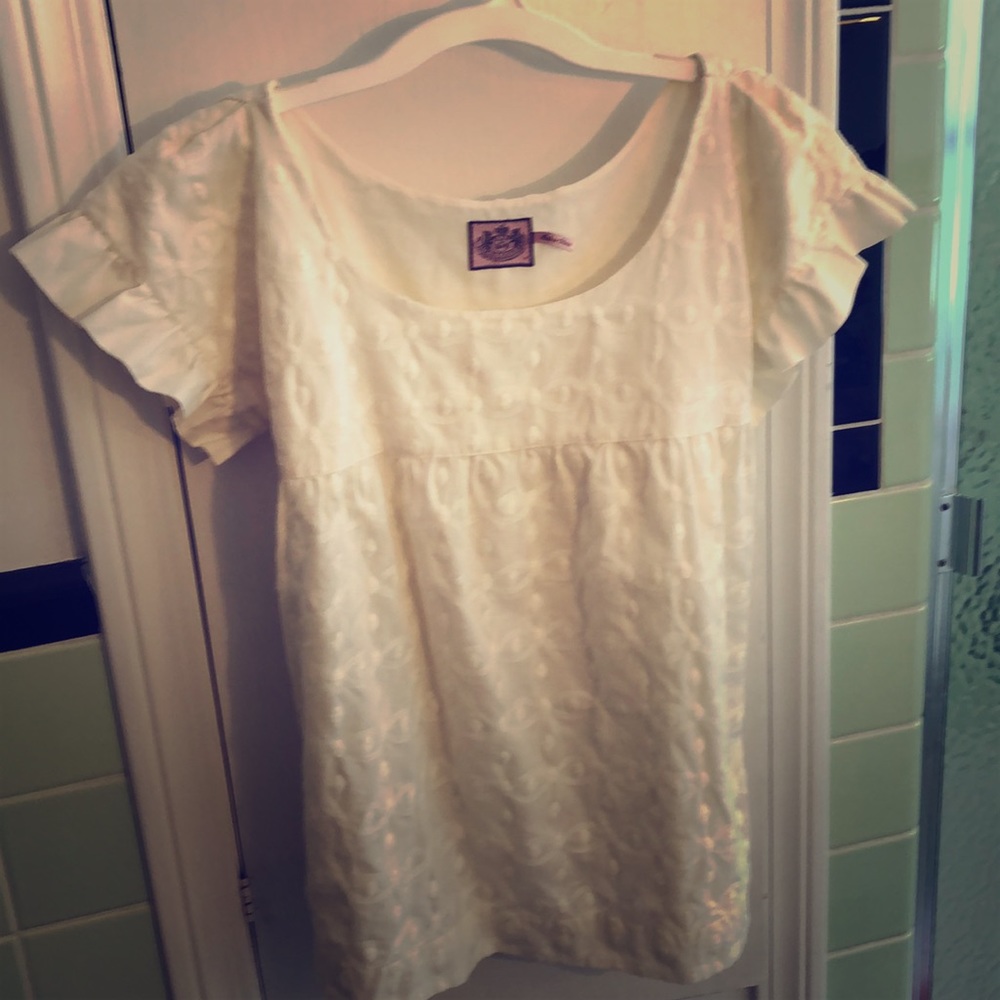 Cream scoop necked top with side buttons